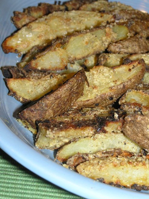 Spicy Garlicky Potato Wedges
